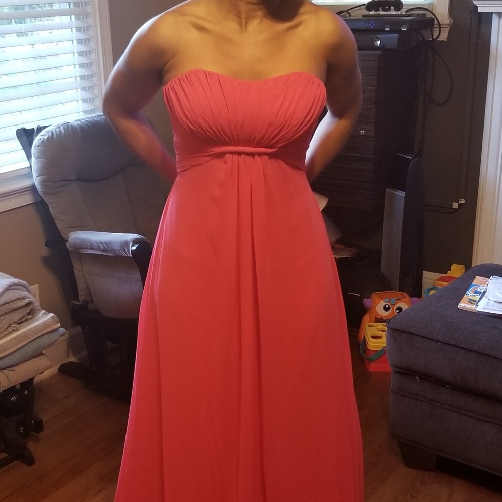 Dress - Picture 4 of 4
